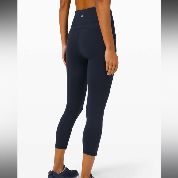 Lululemon Invigorate High-Rise Crop 23" True Navy Size 4 - Picture 1 of 9